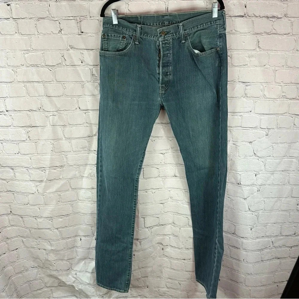 Men's levi's 501 button fly jeans 34x36 distressesd